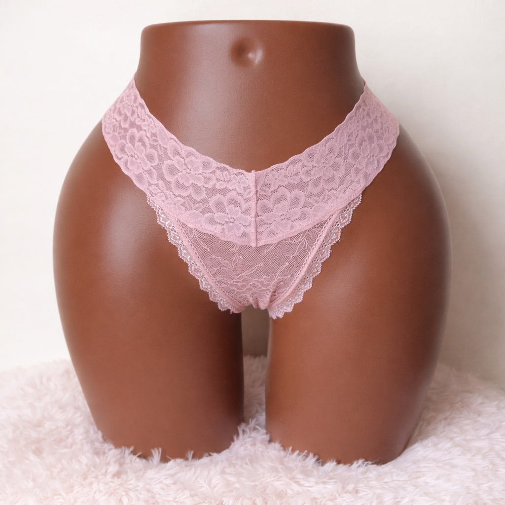 Lot de 3 strings en dentelle – Taille unique extensible (S à 2XL) | Confort & féminité au quotidien